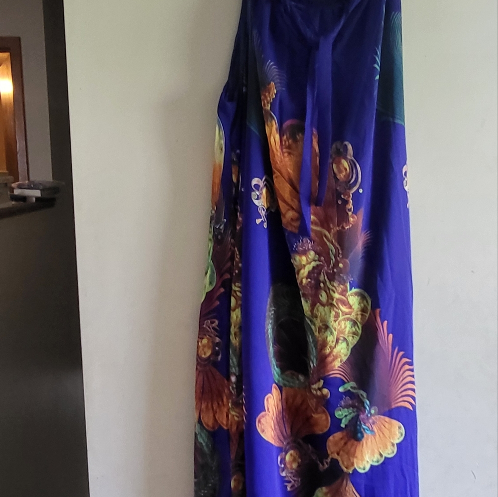 Stunning Floral Maxi Dress in Deep Blue